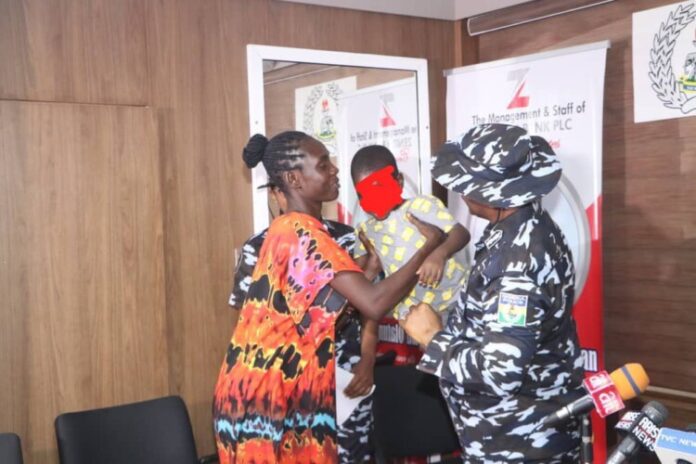 905857D7-518C-4E8A-88B3-51CCC6E26258