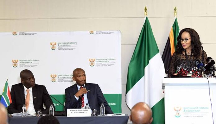 A2ED2634-95FE-43BB-9064-7C03E8DB331D