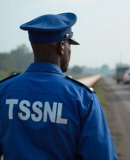 pikaso_edit_black-man-pipeline-security-personnel-with-TSSNL-i-qv93a4iyb18fjtejuzlnfmpayueg8m6mmhpx0nqj9w